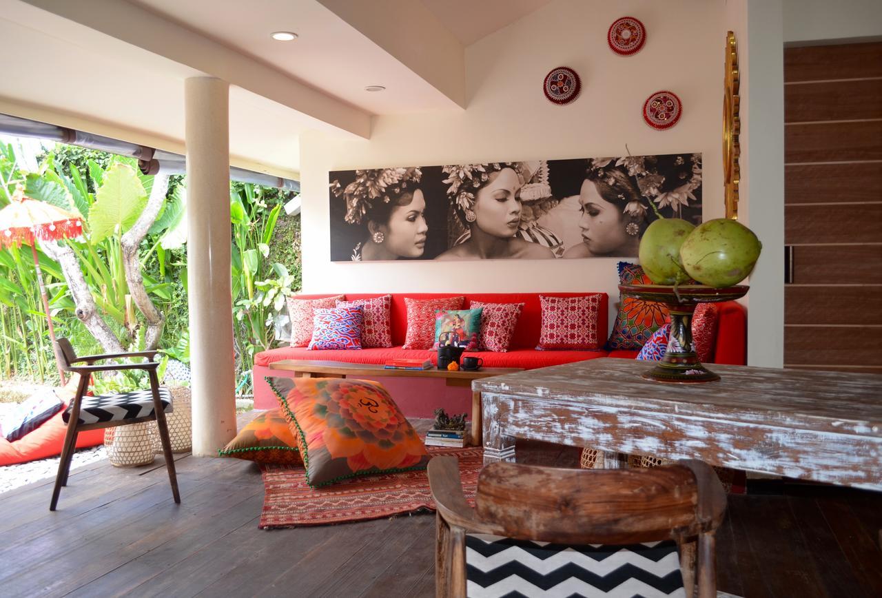Karisa Pods Hostel Seminyak Buitenkant foto